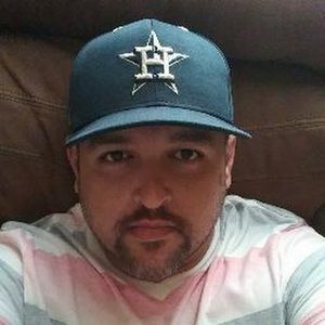 Meet your Posher, Everardo